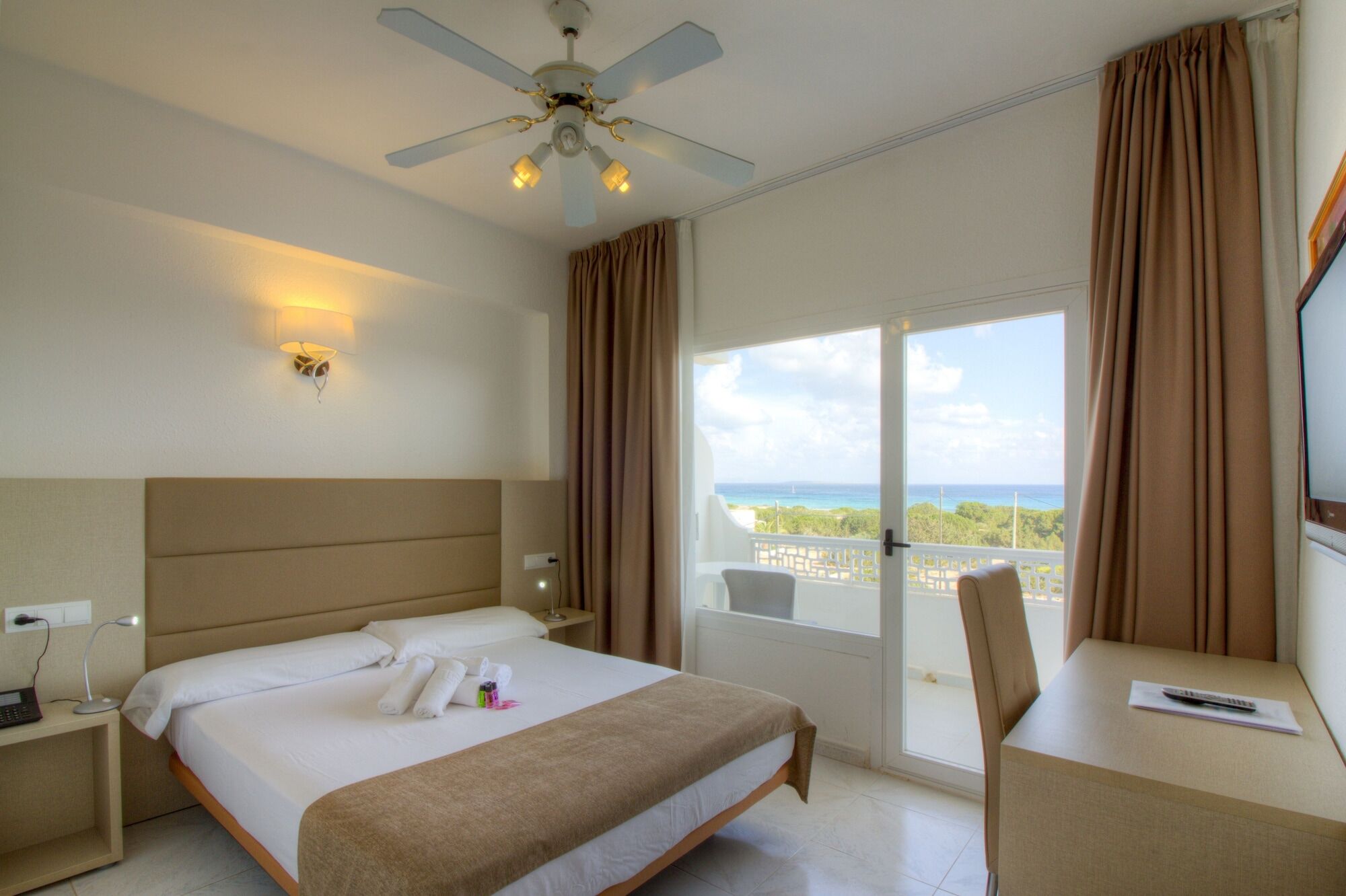 Hotel Lago Playa I 埃斯普霍斯 外观 照片